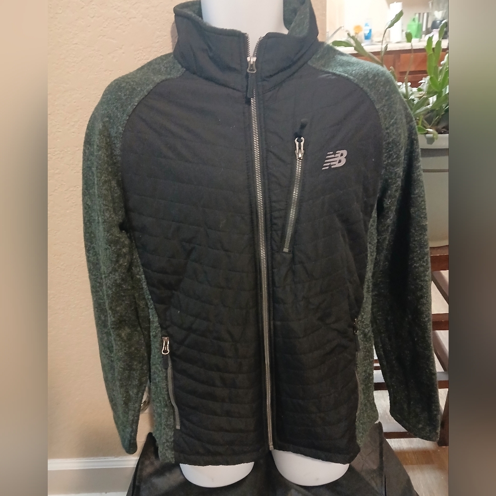 New Balance Men's Quilted Black and Forest Green Jacket